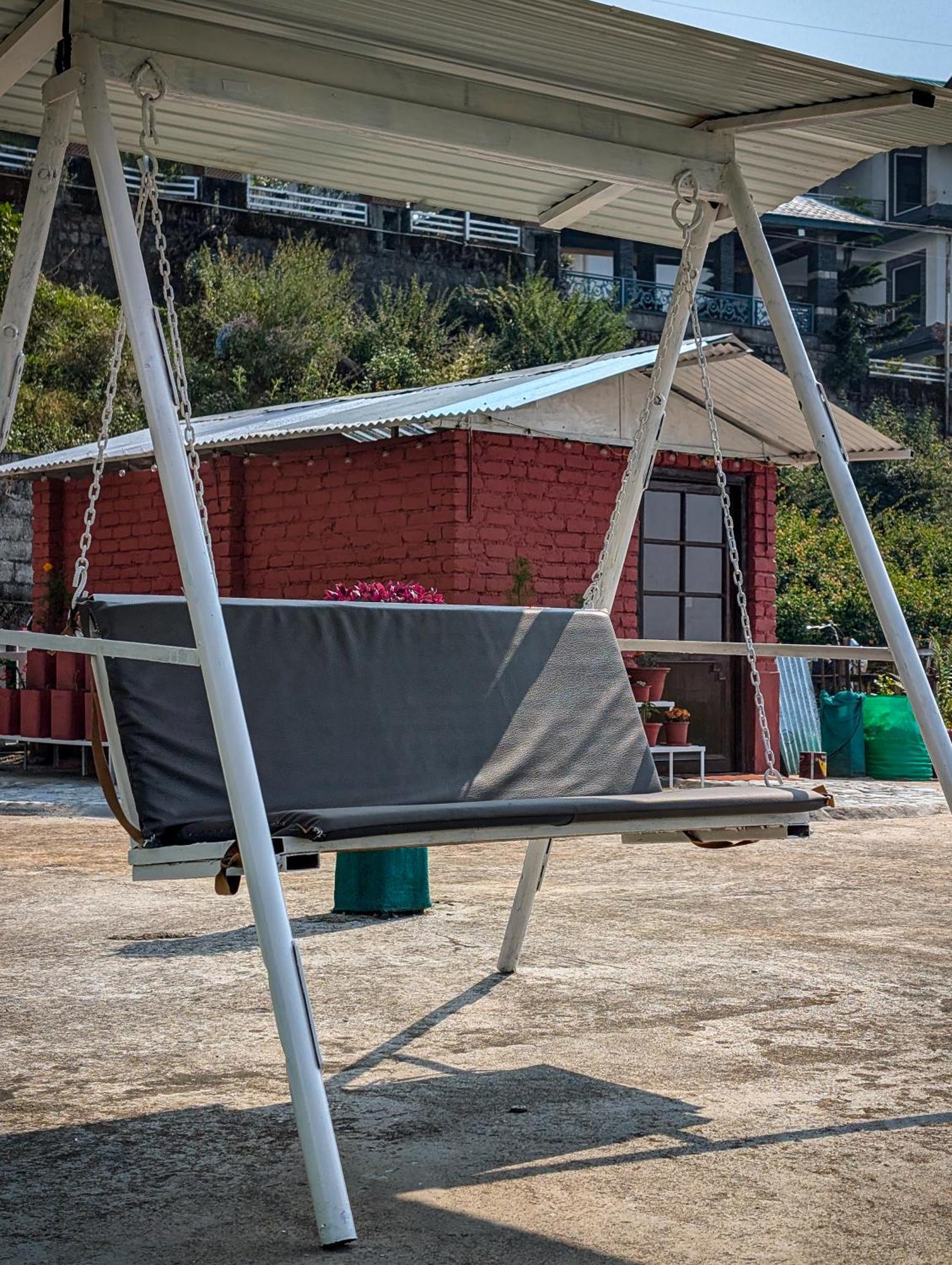 Hobo Hostel Dharamshala Dış mekan fotoğraf