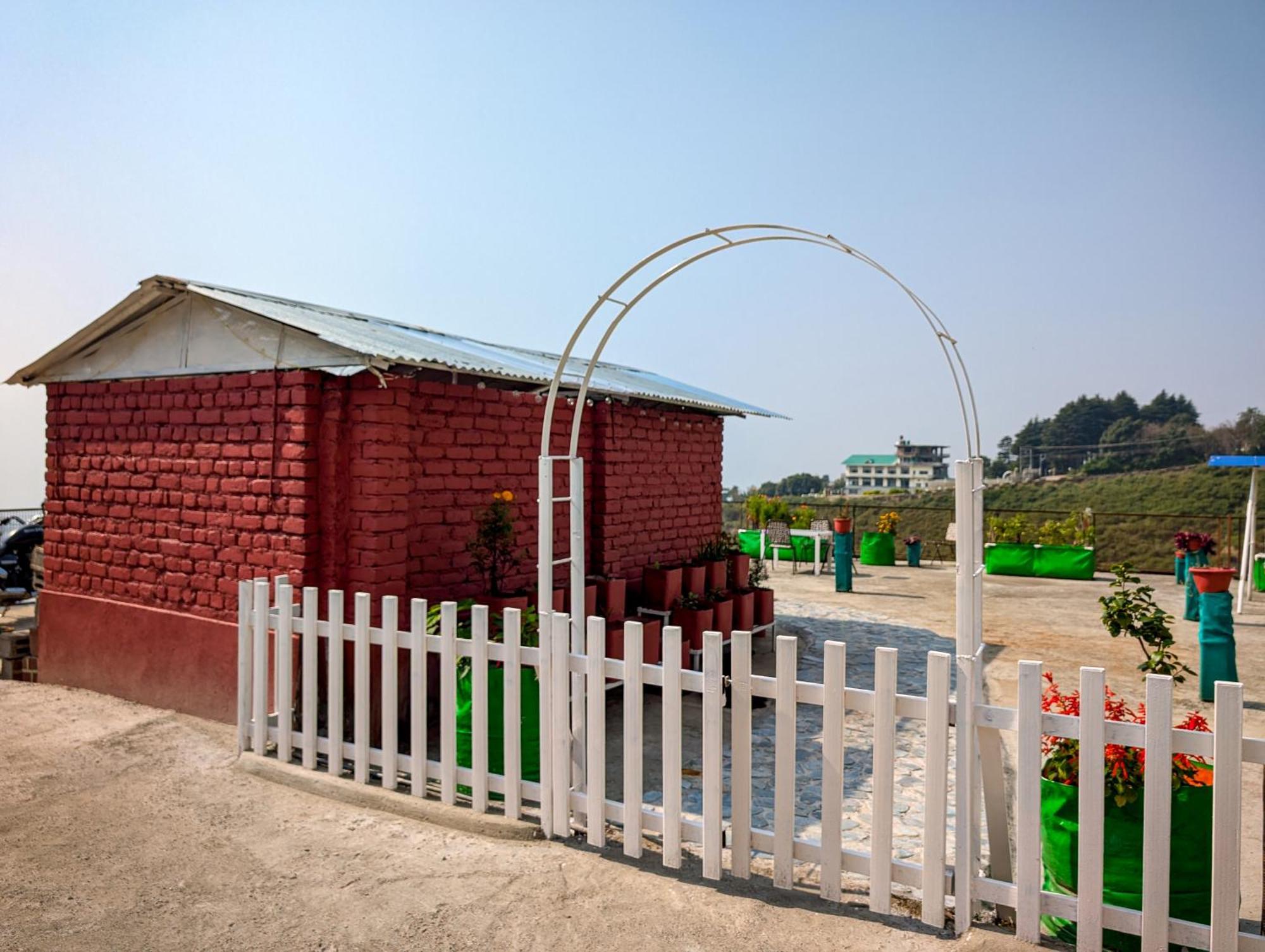 Hobo Hostel Dharamshala Dış mekan fotoğraf