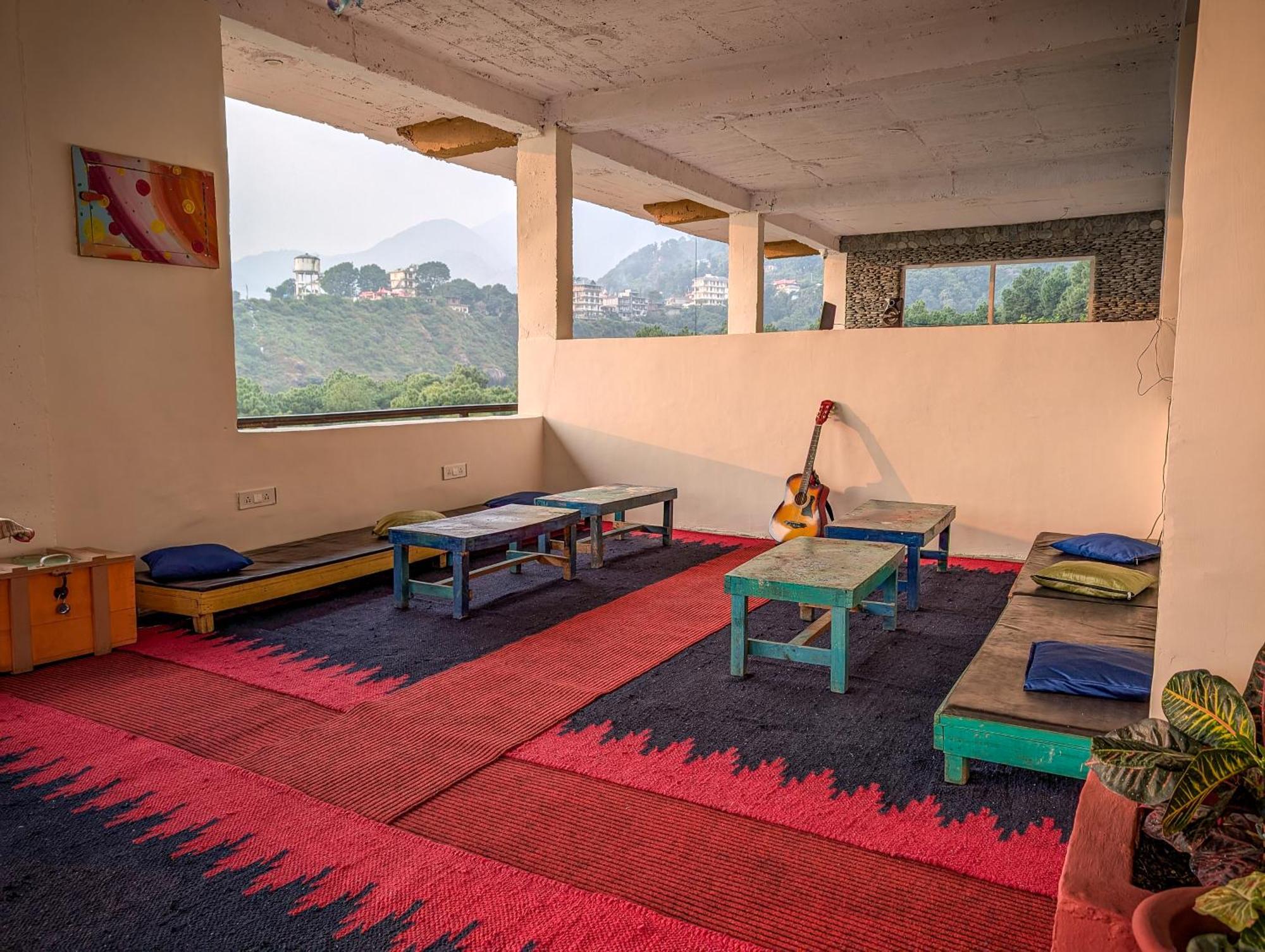 Hobo Hostel Dharamshala Dış mekan fotoğraf