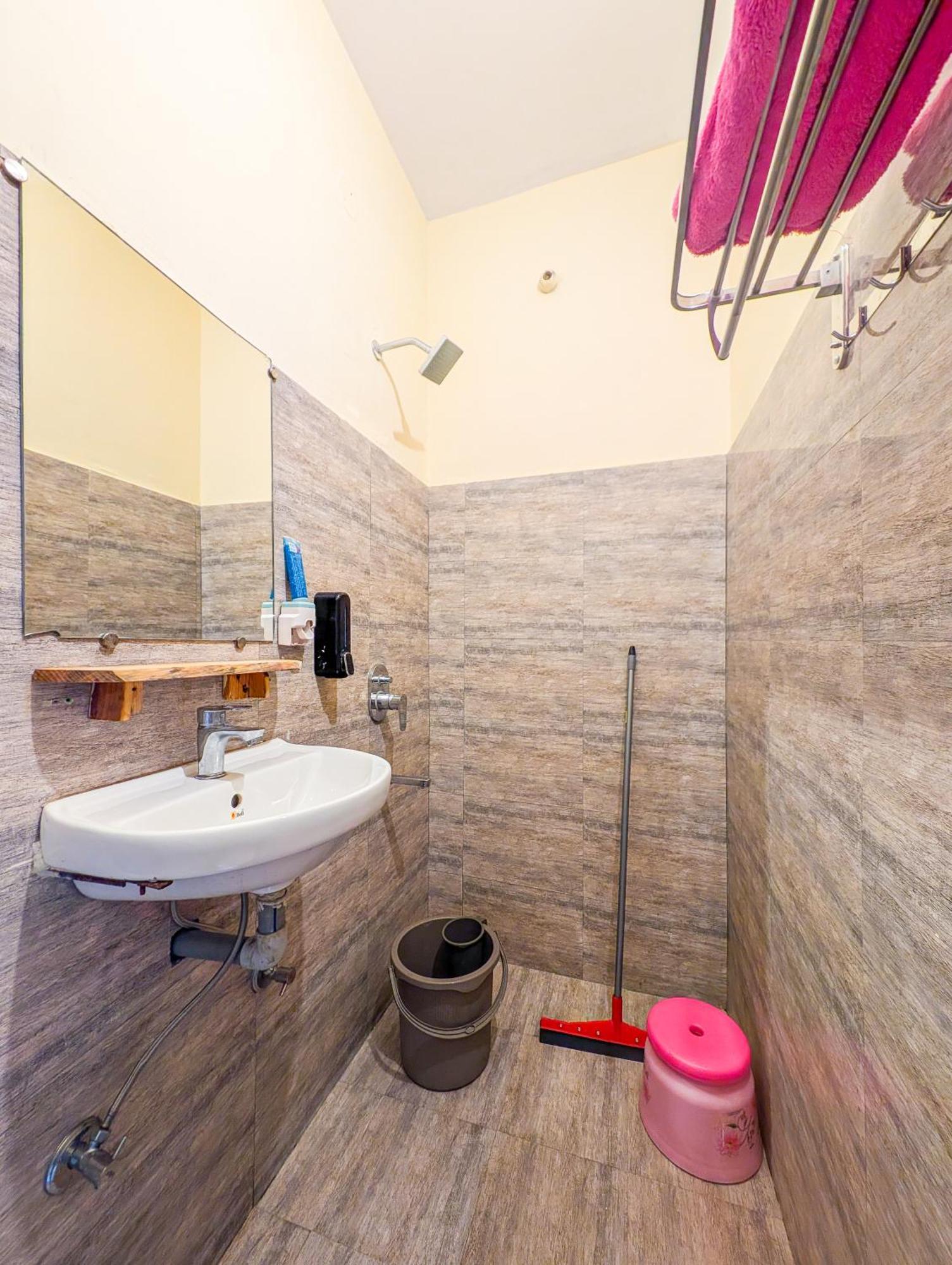Hobo Hostel Dharamshala Dış mekan fotoğraf