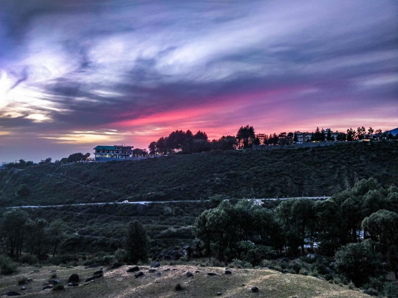Hobo Hostel Dharamshala Dış mekan fotoğraf